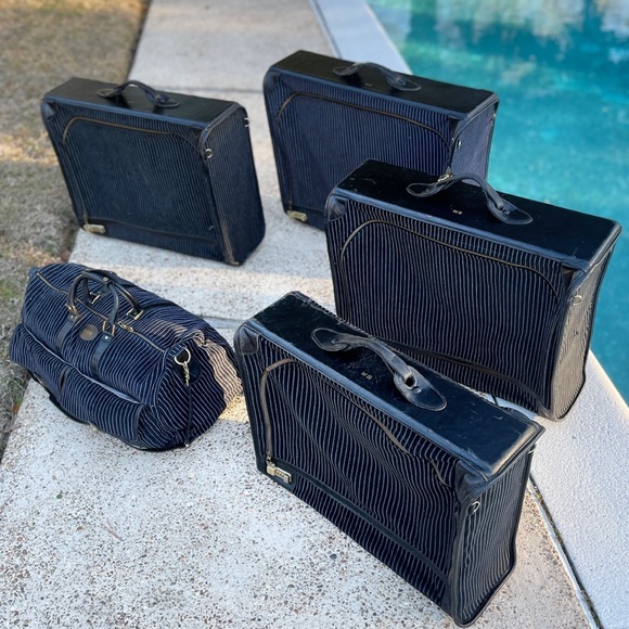 The French Company 1970s Vintage Luxury Luggage - Picture 2 of 14